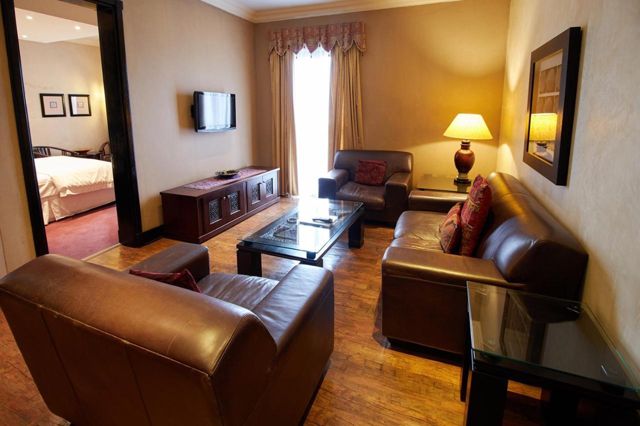 Royal Elephant Hotel & Conference Centre Centurion Buitenkant foto