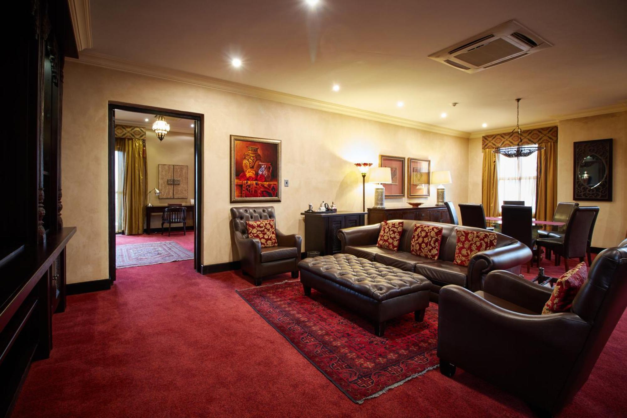 Royal Elephant Hotel & Conference Centre Centurion Buitenkant foto